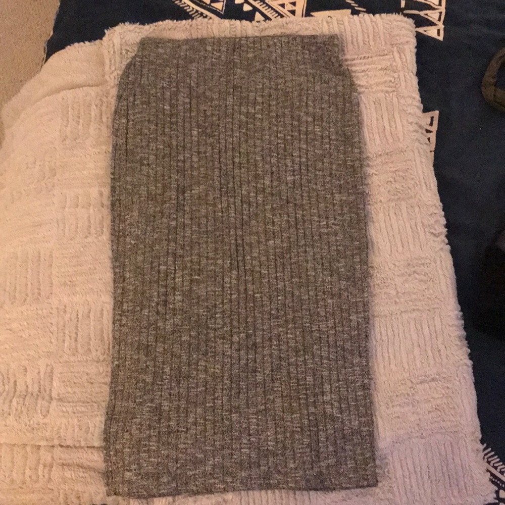 Abercrombie stretch midi skirt size xs